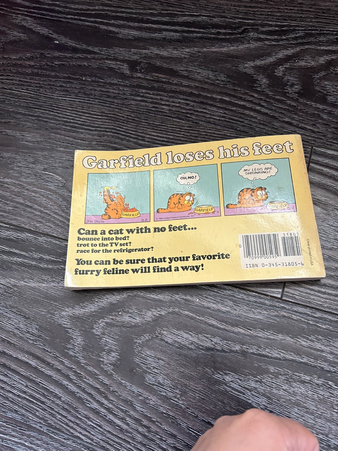 Garfield Loses His Feet by Jim Davis Comic Book - photo 4