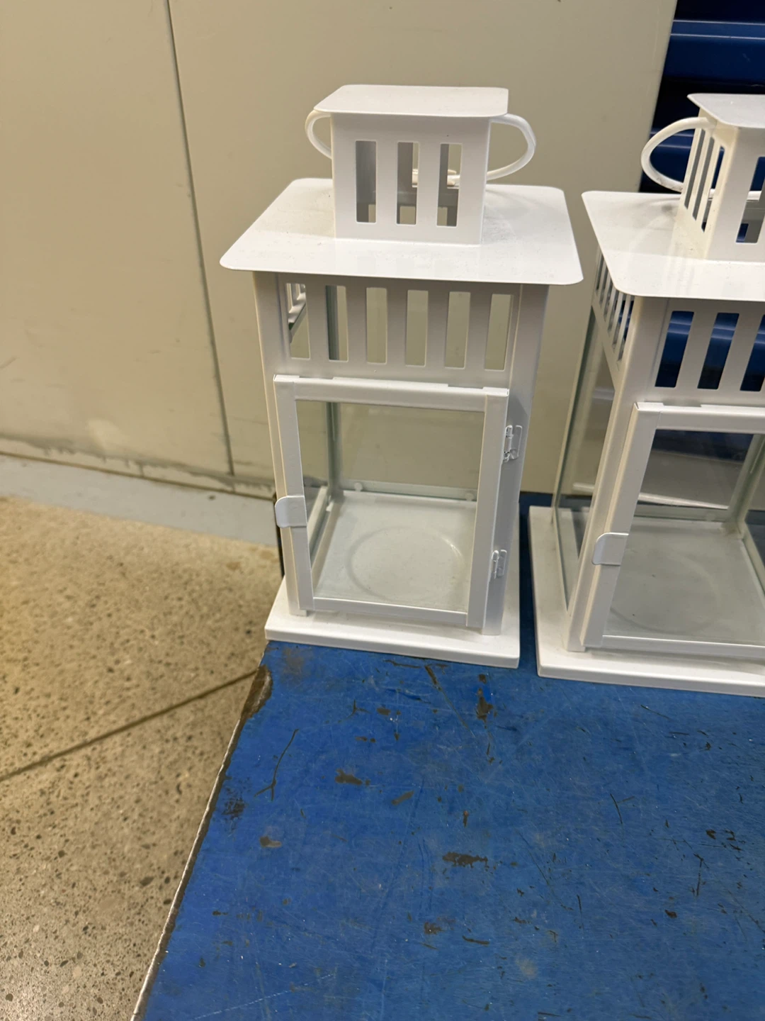 White Metal Lanterns with Glass Panels (Set of 3) - photo 5