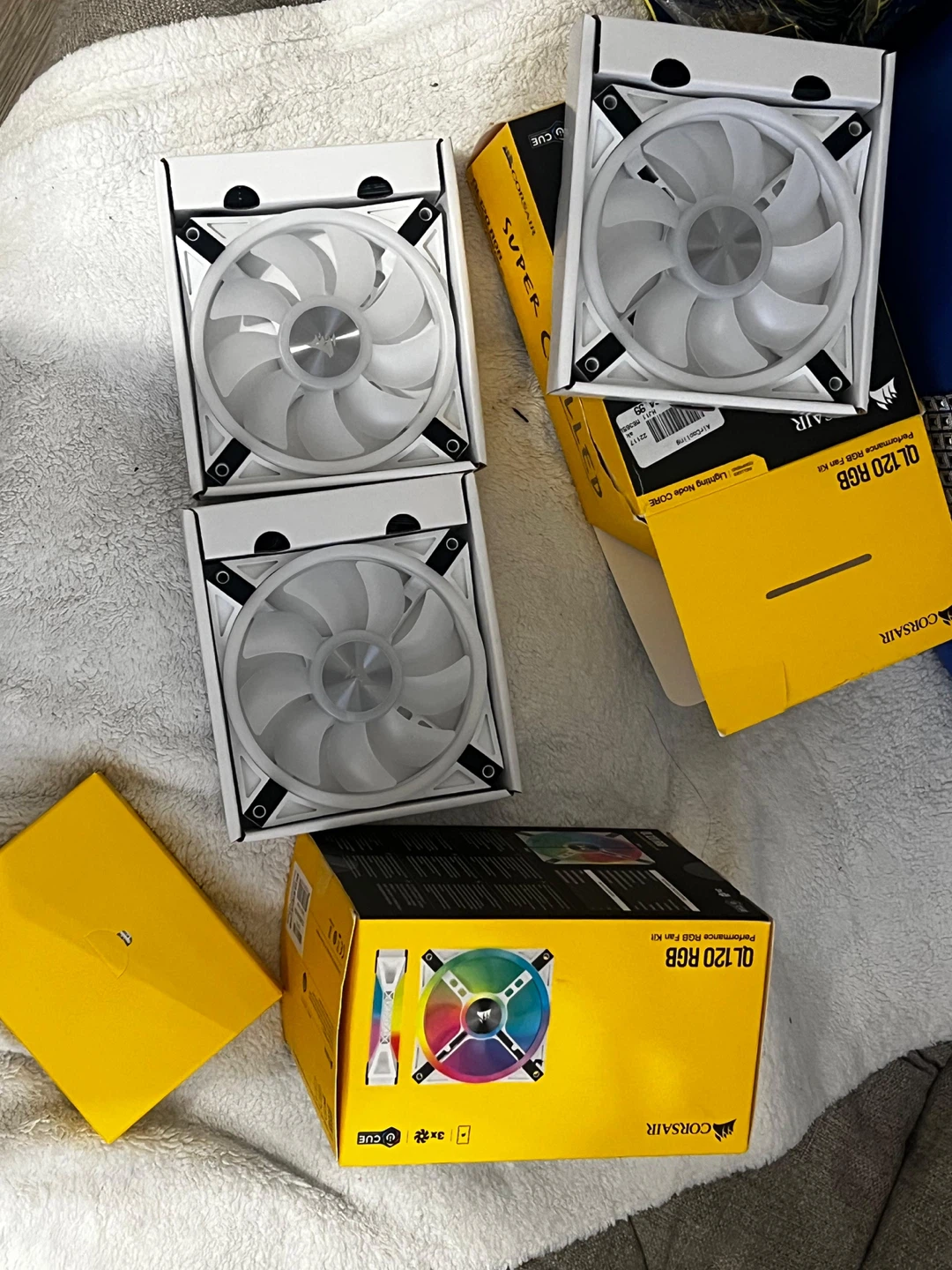Corsair QL120 RGB Performance RGB Fan Kit (3x Fans)