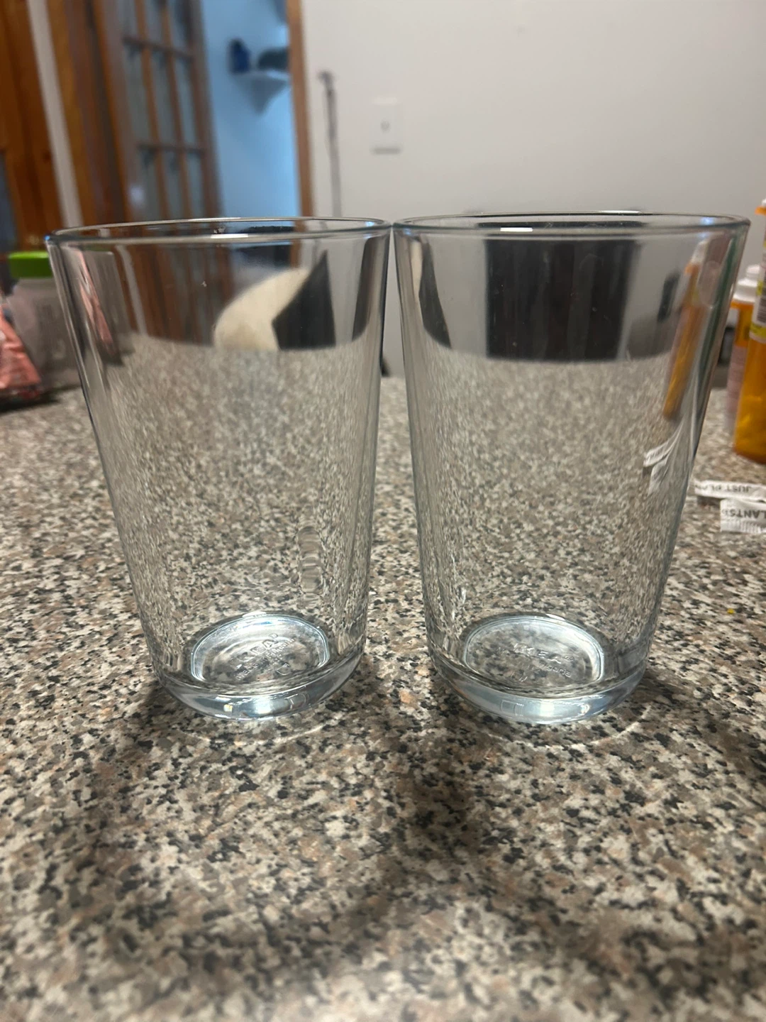 Set of 2 Clear Drinking Glasses