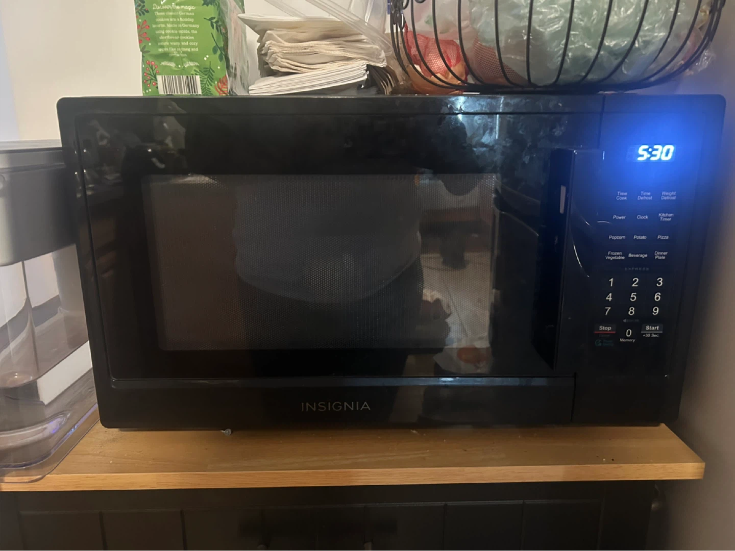 Insignia Microwave Oven