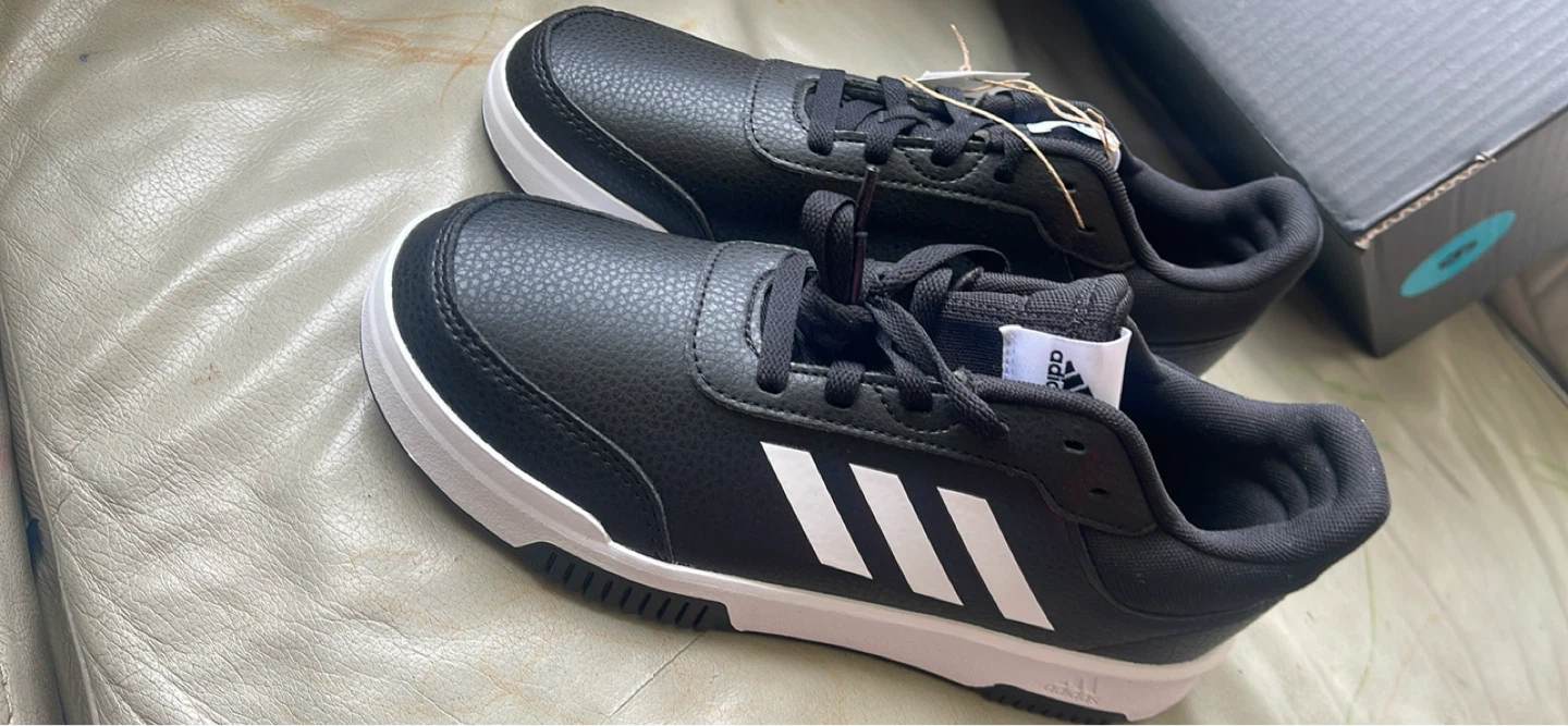 Adidas Youth Sneakers Black Size 6