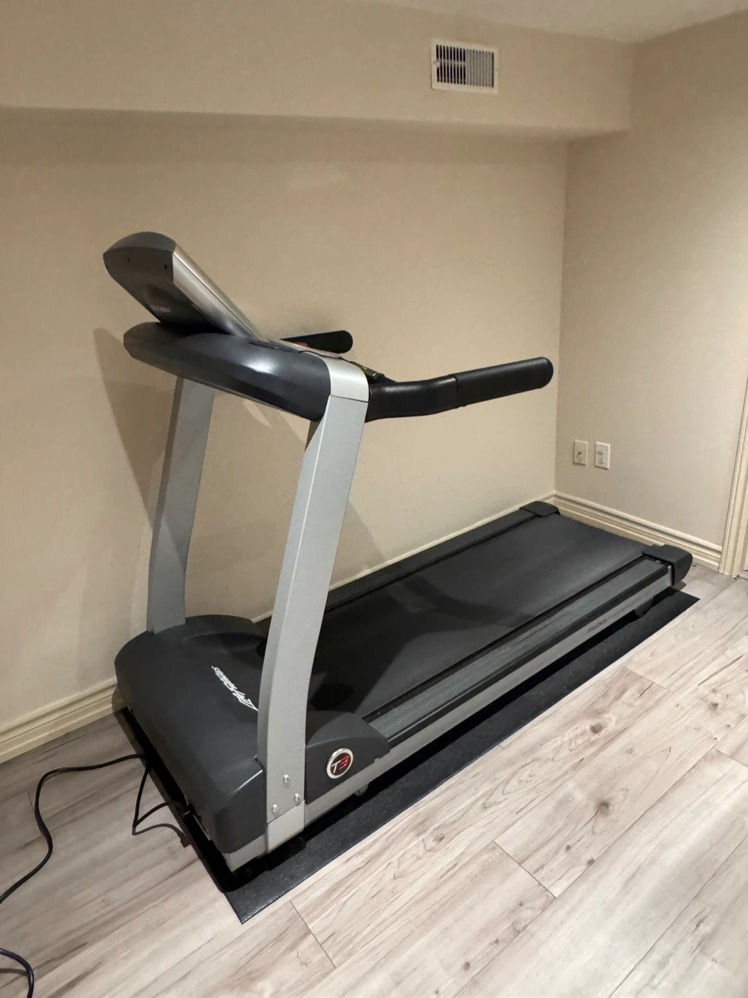 Life Fitness Treadmill