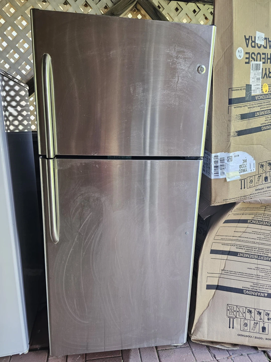 GE Refrigerator
