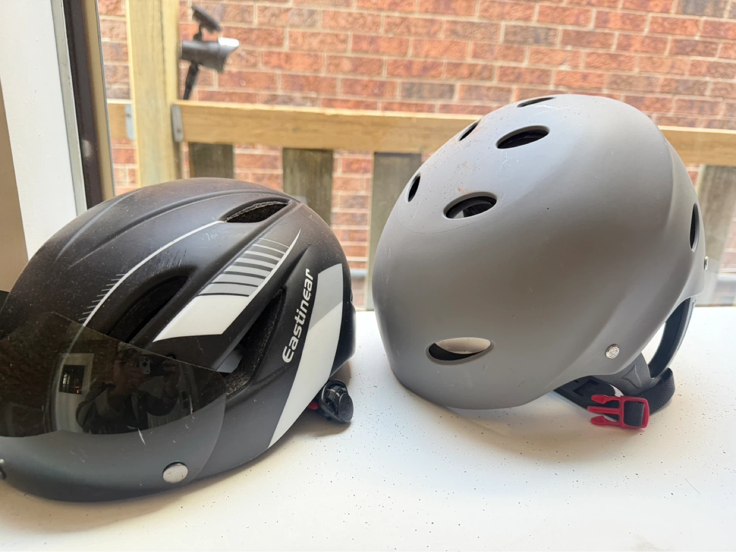 Eastinear Bicycle Helmet - Black and Grey