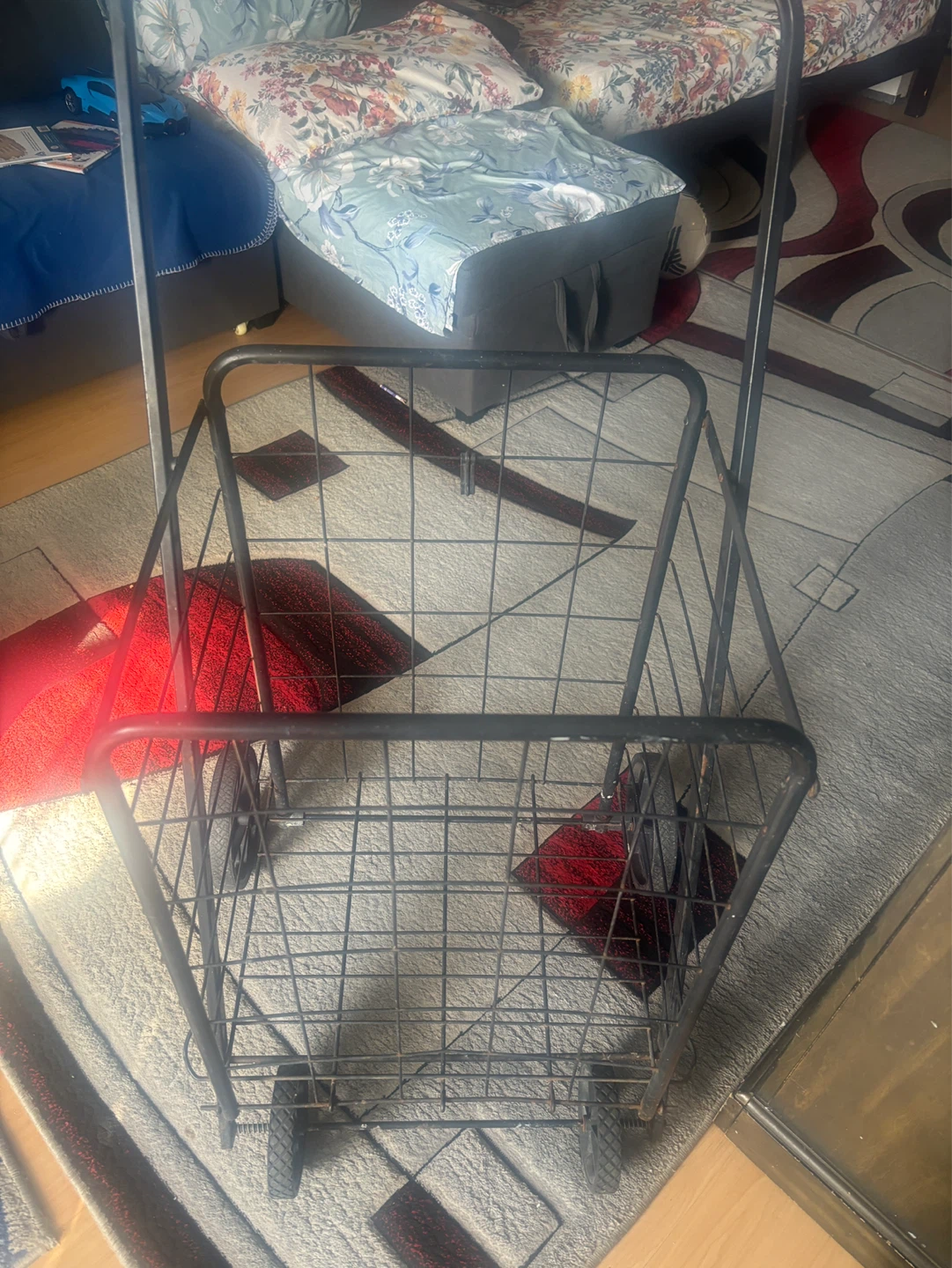 Wire Shopping Cart - photo 3