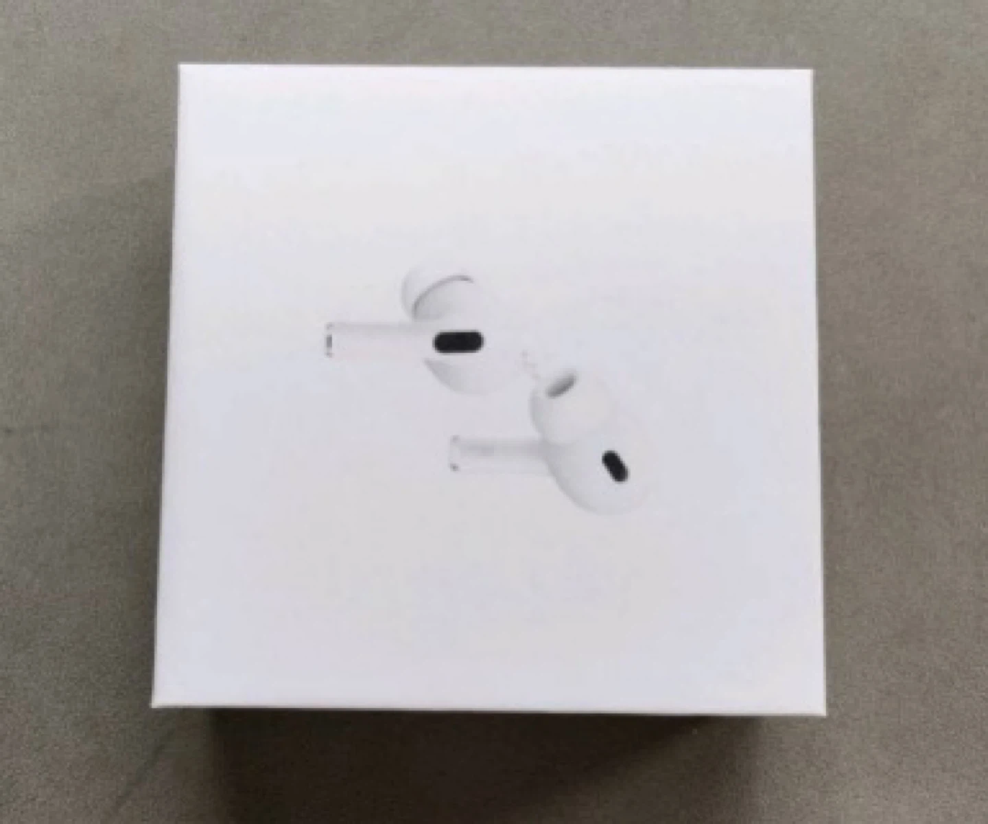 Apple AirPods Pro (2nd generation) with MagSafe Charging Case - photo 2