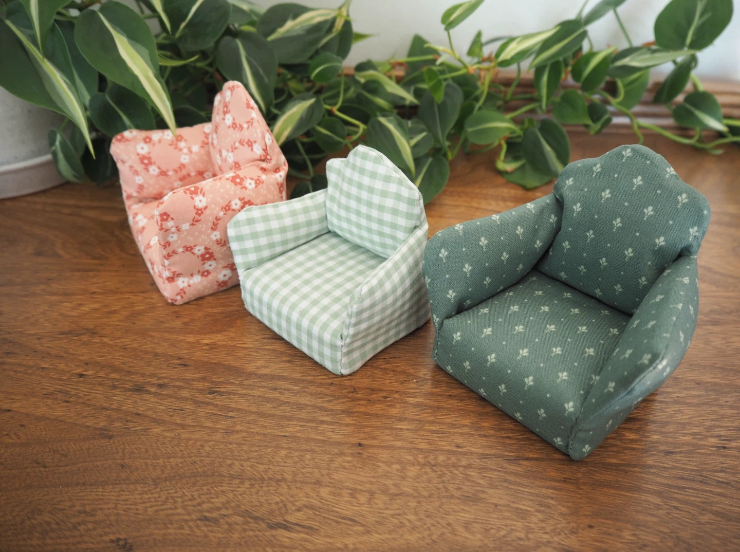 Dollhouse Armchair - photo 2