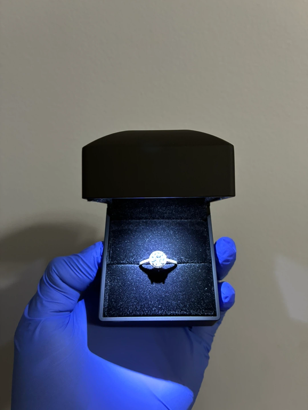 Moissanite Engagement Ring – 6.5mm Round Cut