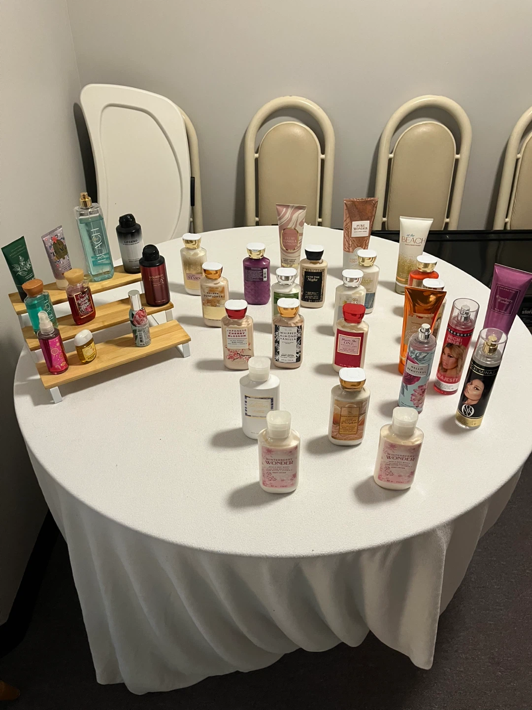 Bath & Body Works Lot - Lotions, Sprays & Soaps - photo 4