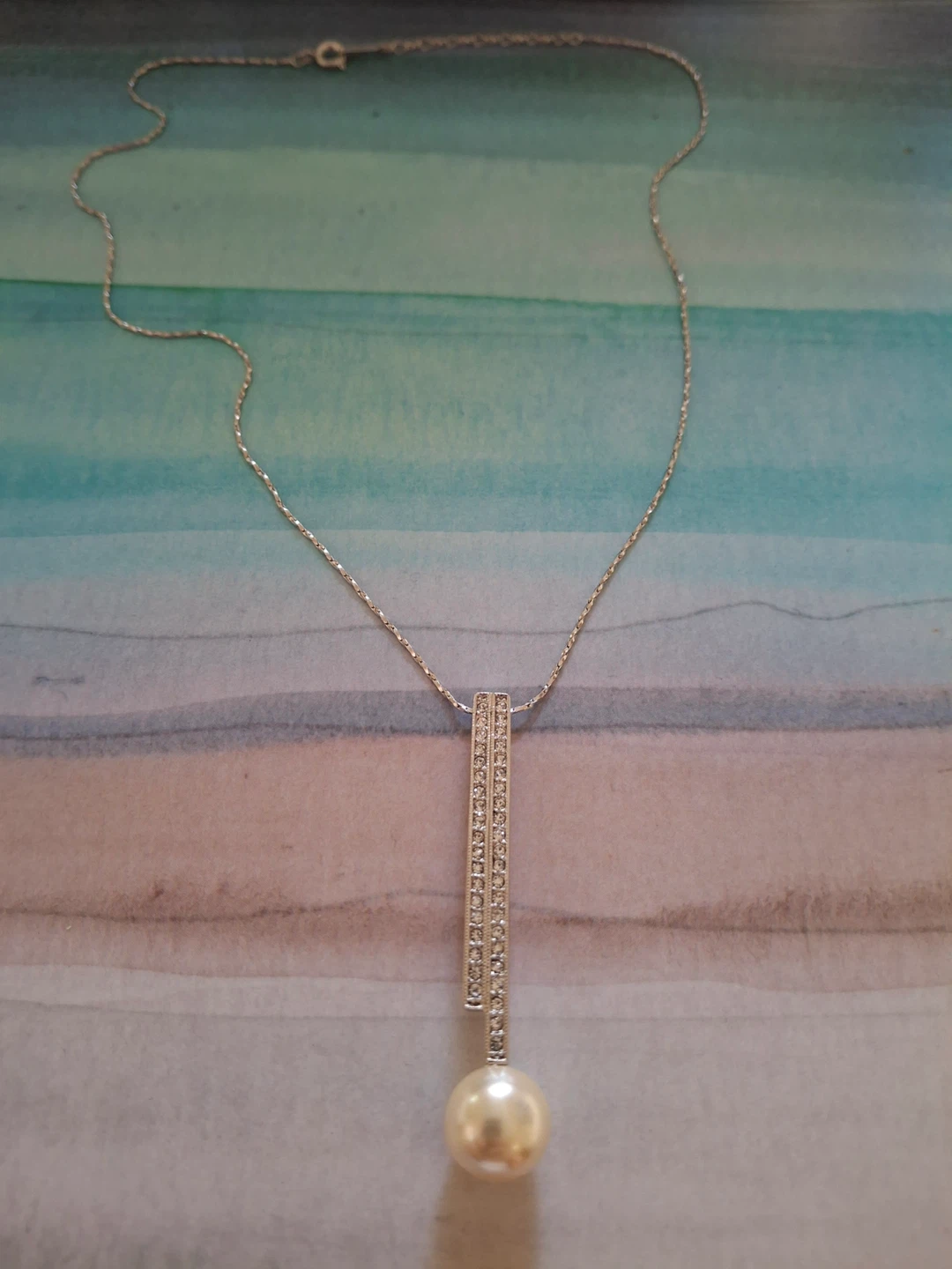 Necklace- sparkly stone & decorative pearl - photo 2