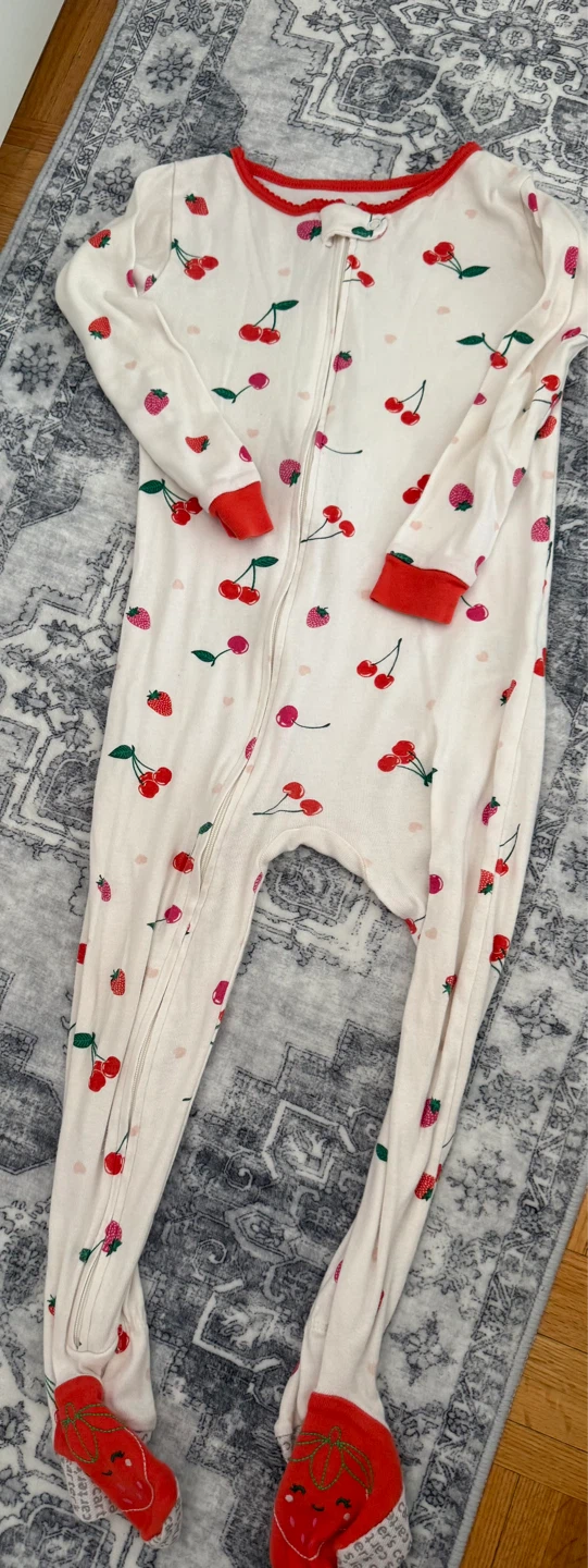 Girls Assorted Underwear and Clothing Bundle 4 yeas old - photo 3