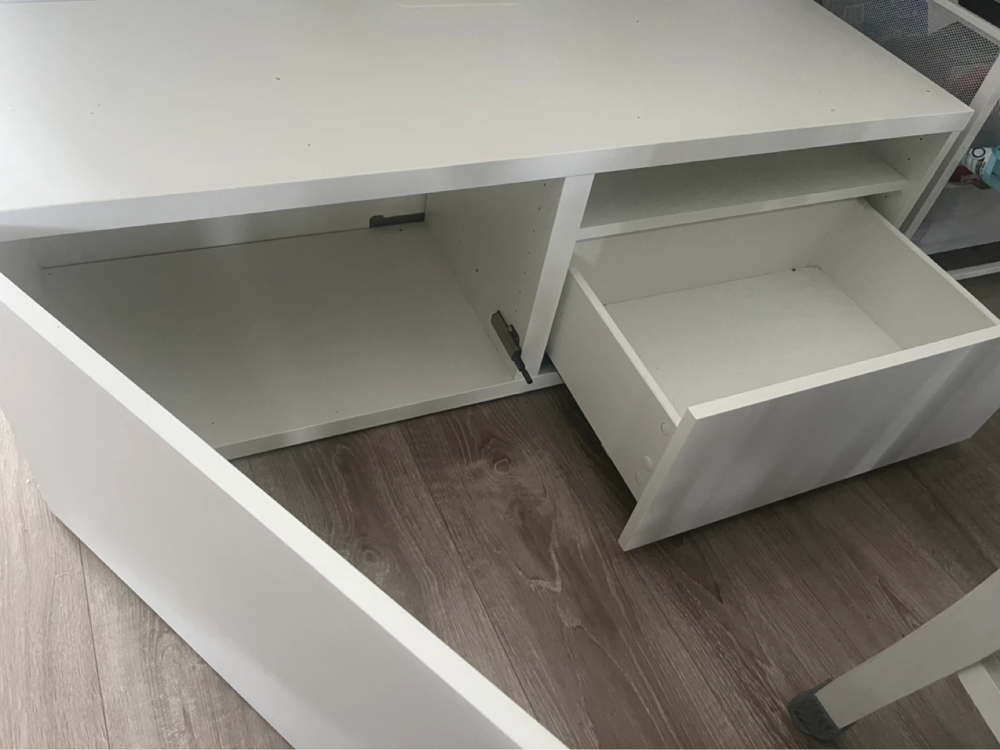 (2 units available)White Media Console with Drawer and Cabinet - photo 2