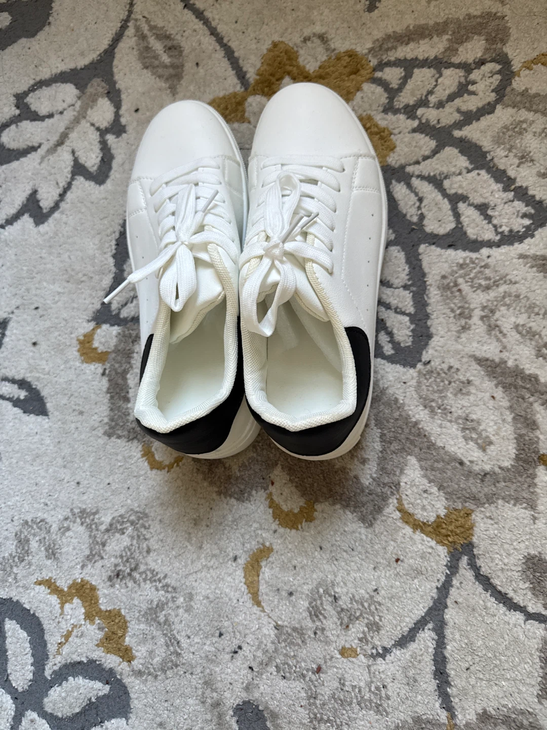 White Sneakers with Black Accent - photo 2