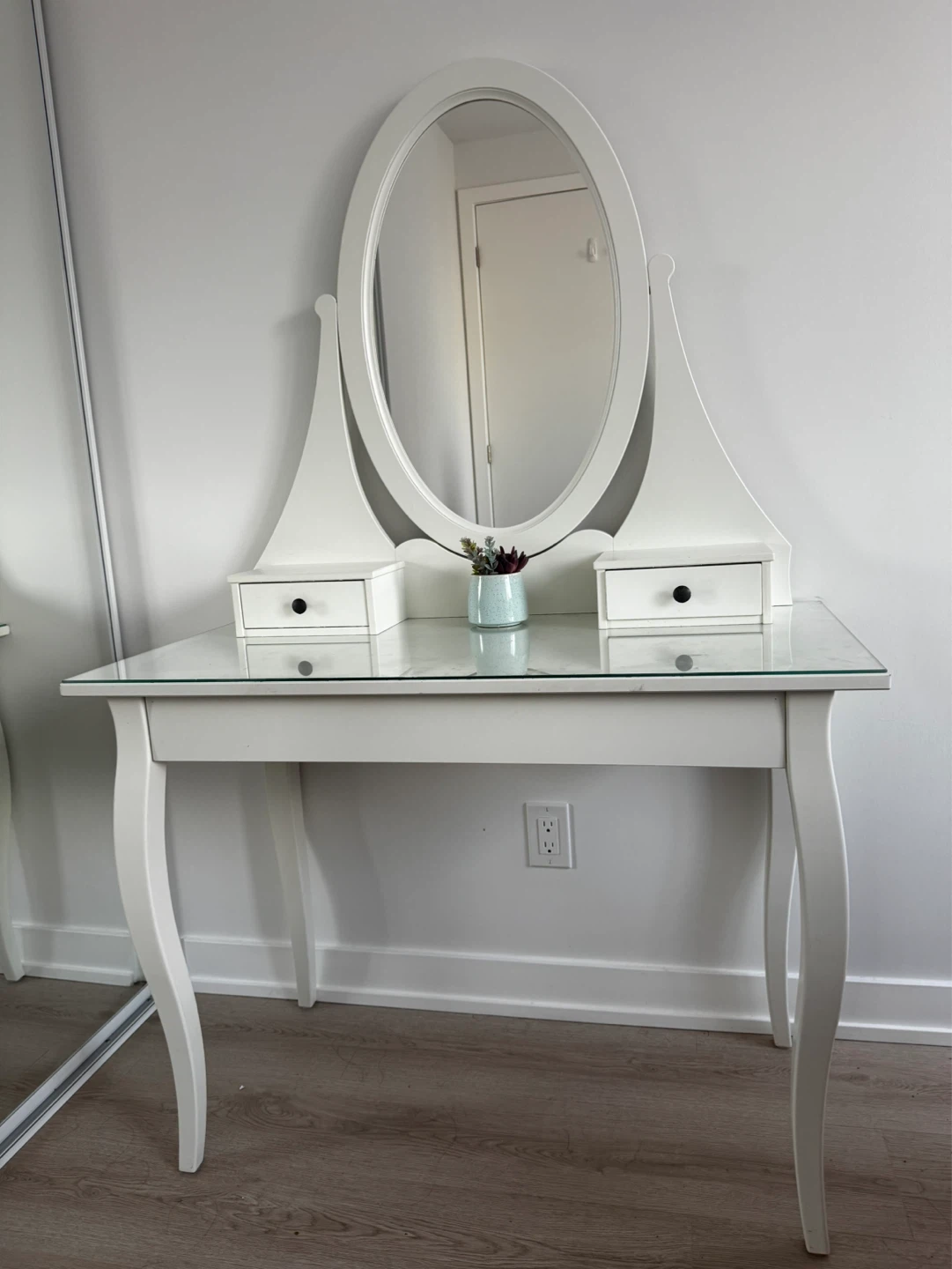 White Vanity Table with Mirror and Drawers