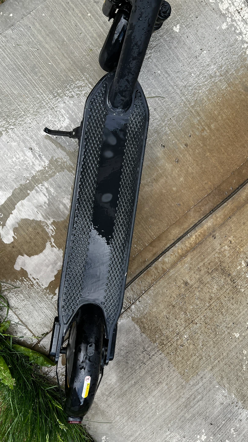 Electric scooter - photo 2