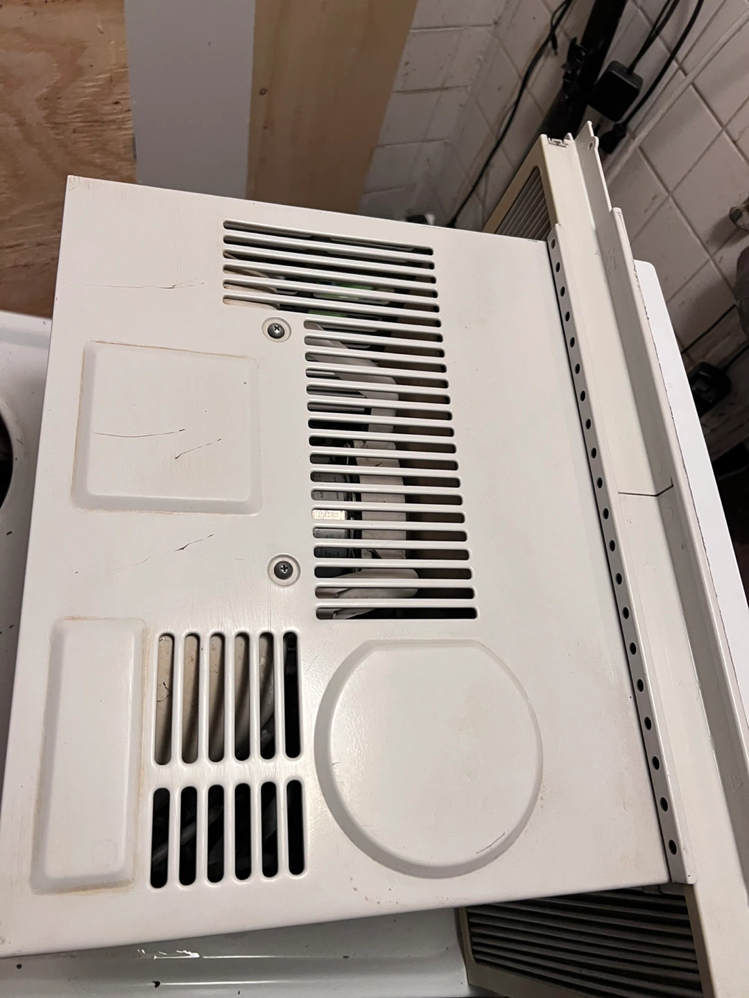 GE Room Air Conditioner - photo 4