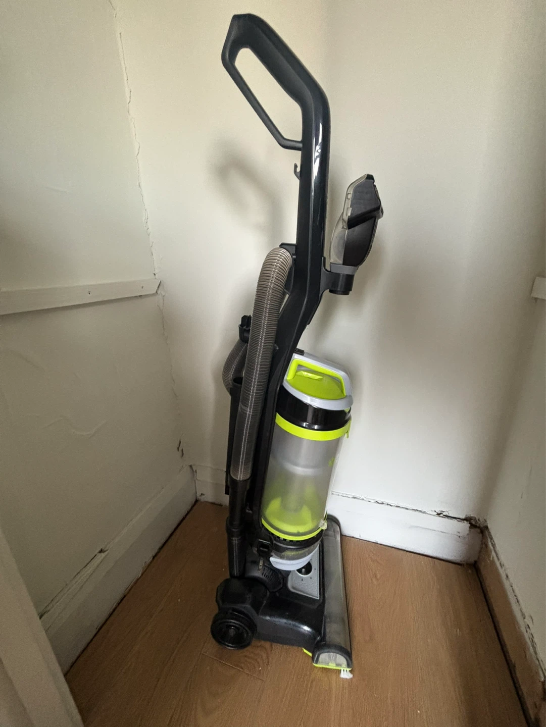 Bissell pet vacuum - photo 2