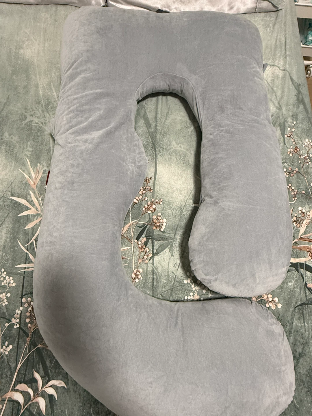 Mom Cozy Grey U-Shaped Pregnancy Pillow. - photo 2