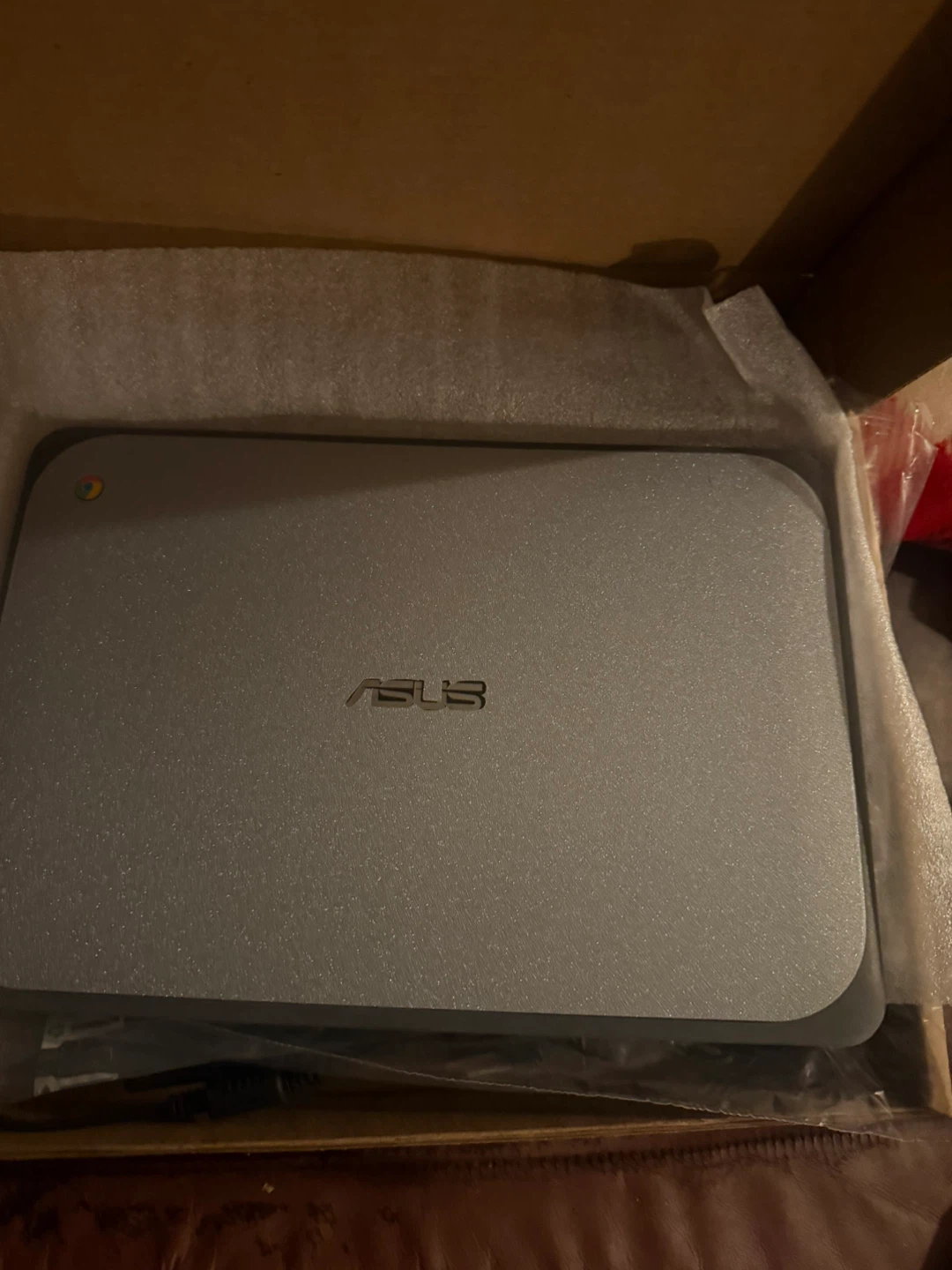 ASUS Chromebook Laptop - photo 2