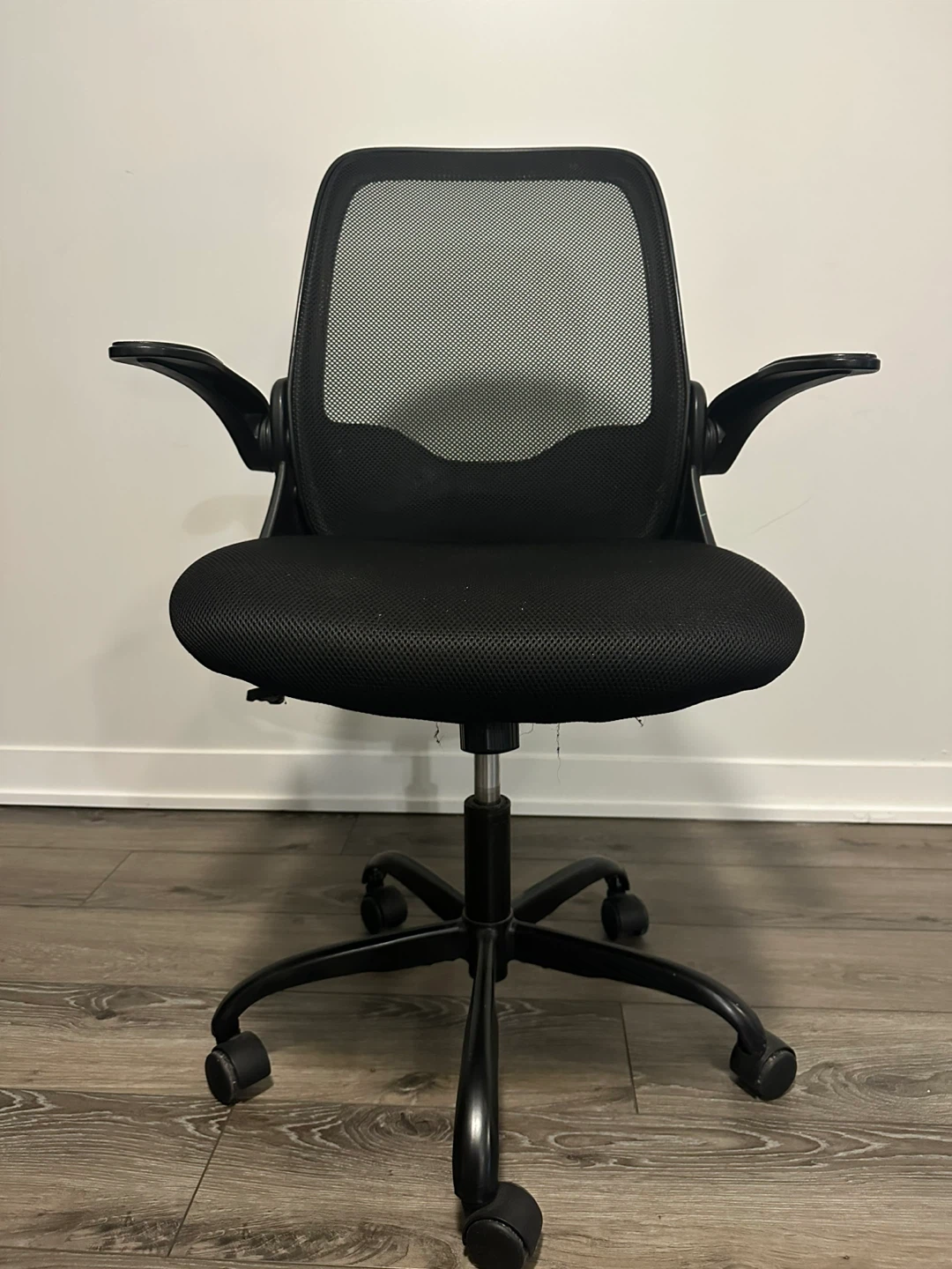 Black Mesh Office Chair - photo 3