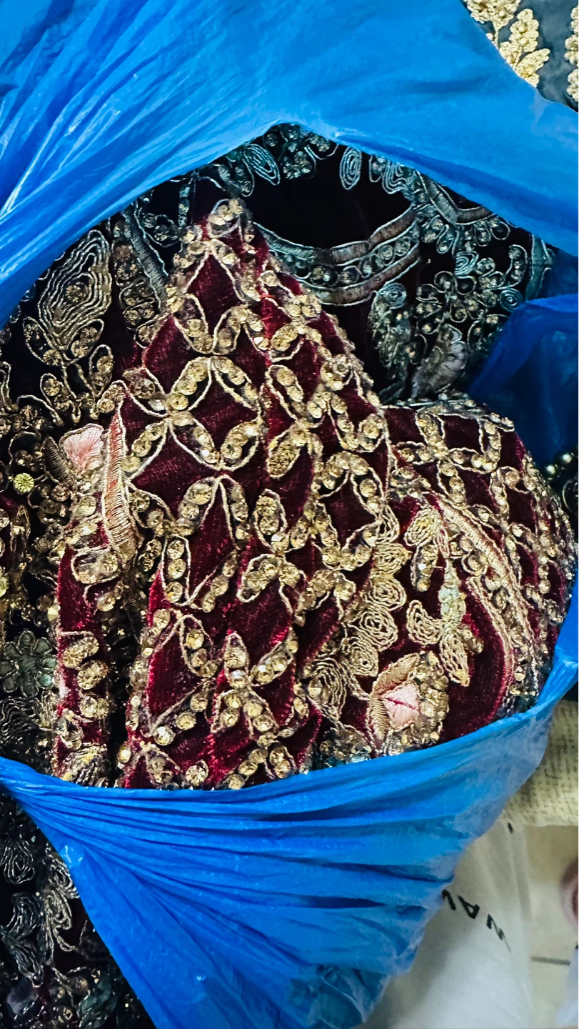 Maroon Velvet Embroidered Lehenga - photo 3