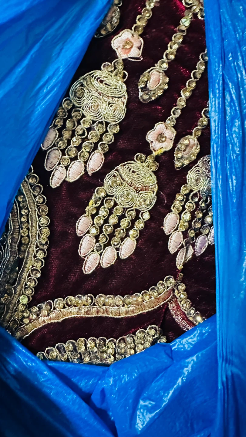 Maroon Velvet Embroidered Lehenga - photo 4