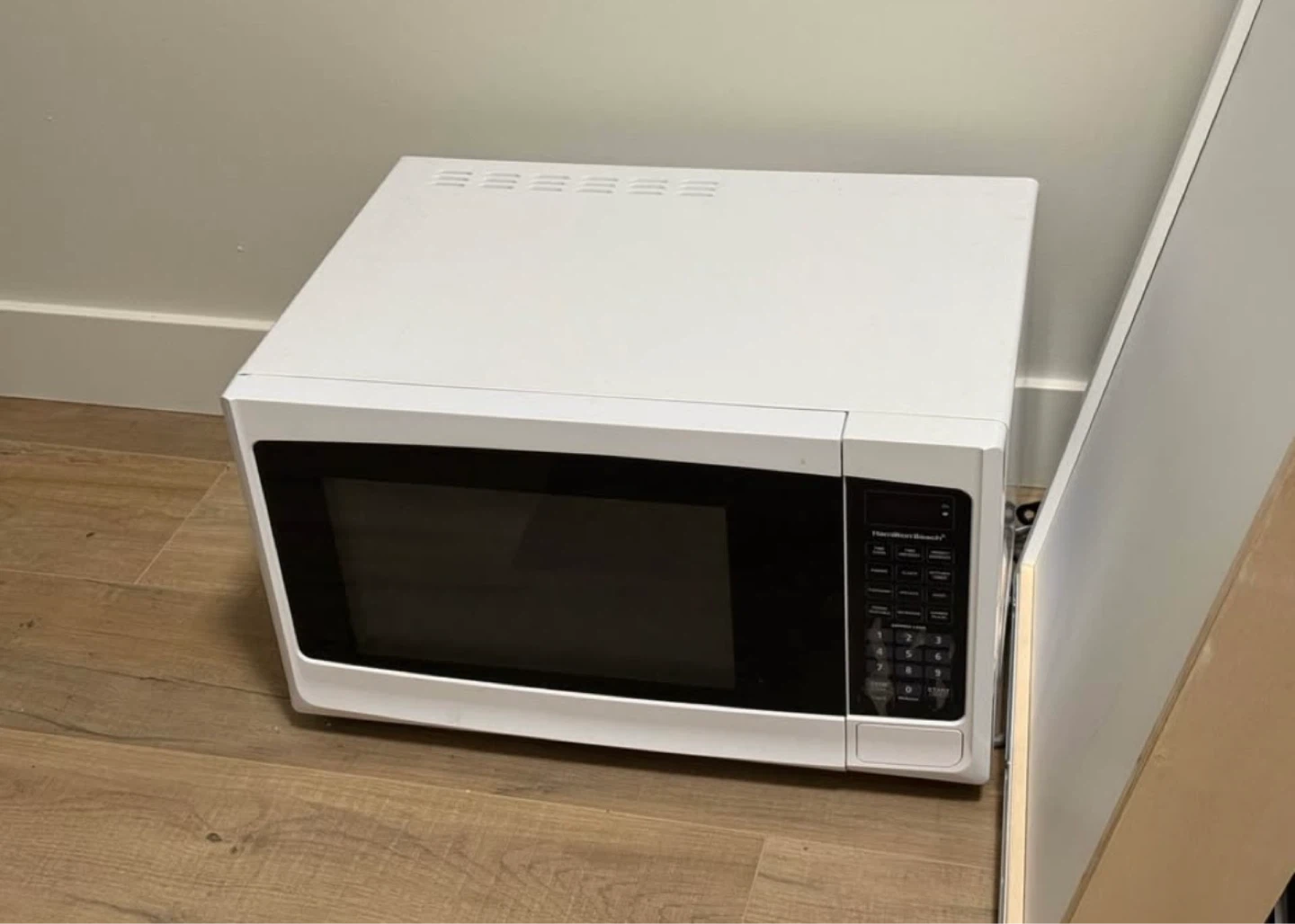 Microwave - photo 2
