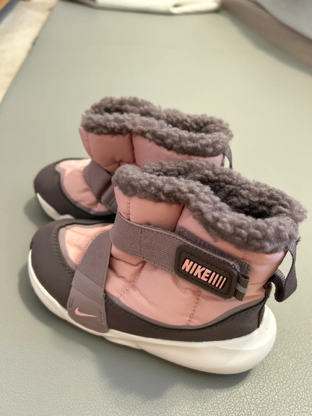 Nike Toddler Winter Boots Size 10C - photo 2
