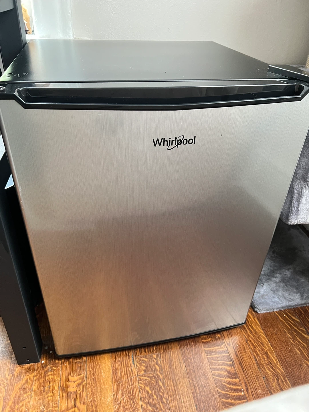 Whirlpool Mini Refrigerator