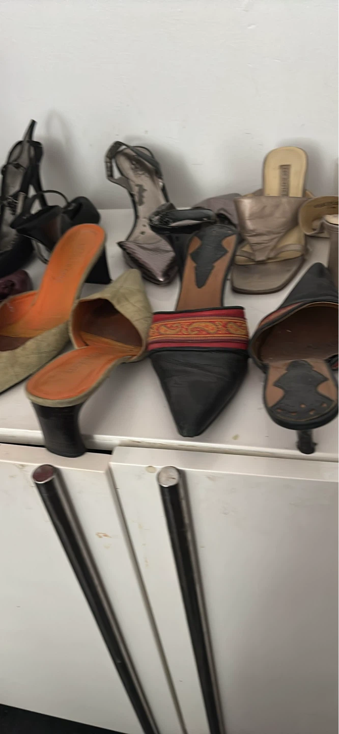 Mixed Lot of Women's Heels - photo 3