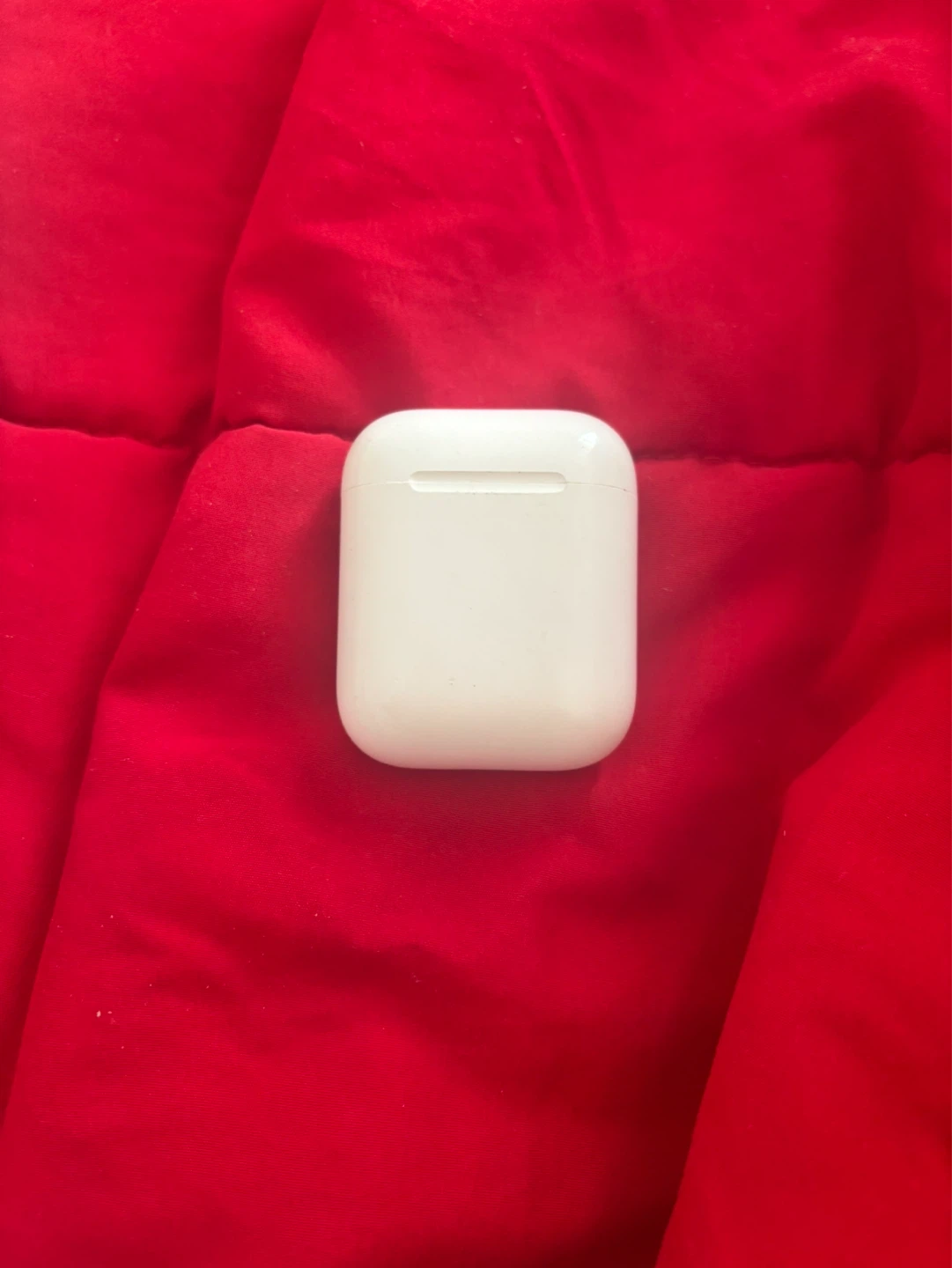 Apple AirPods Charging Case (2nd Gen)
