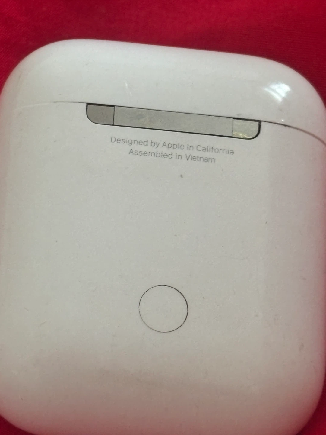 Apple AirPods Charging Case (2nd Gen) - photo 5