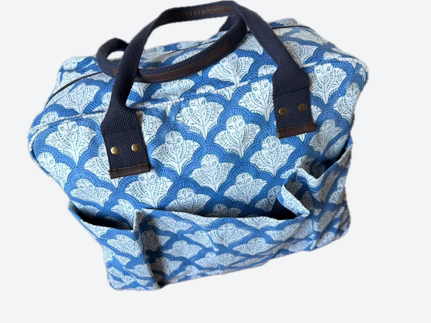 🆕 ROLLER RABBIT Blue & White Jemina Weekender - photo 3