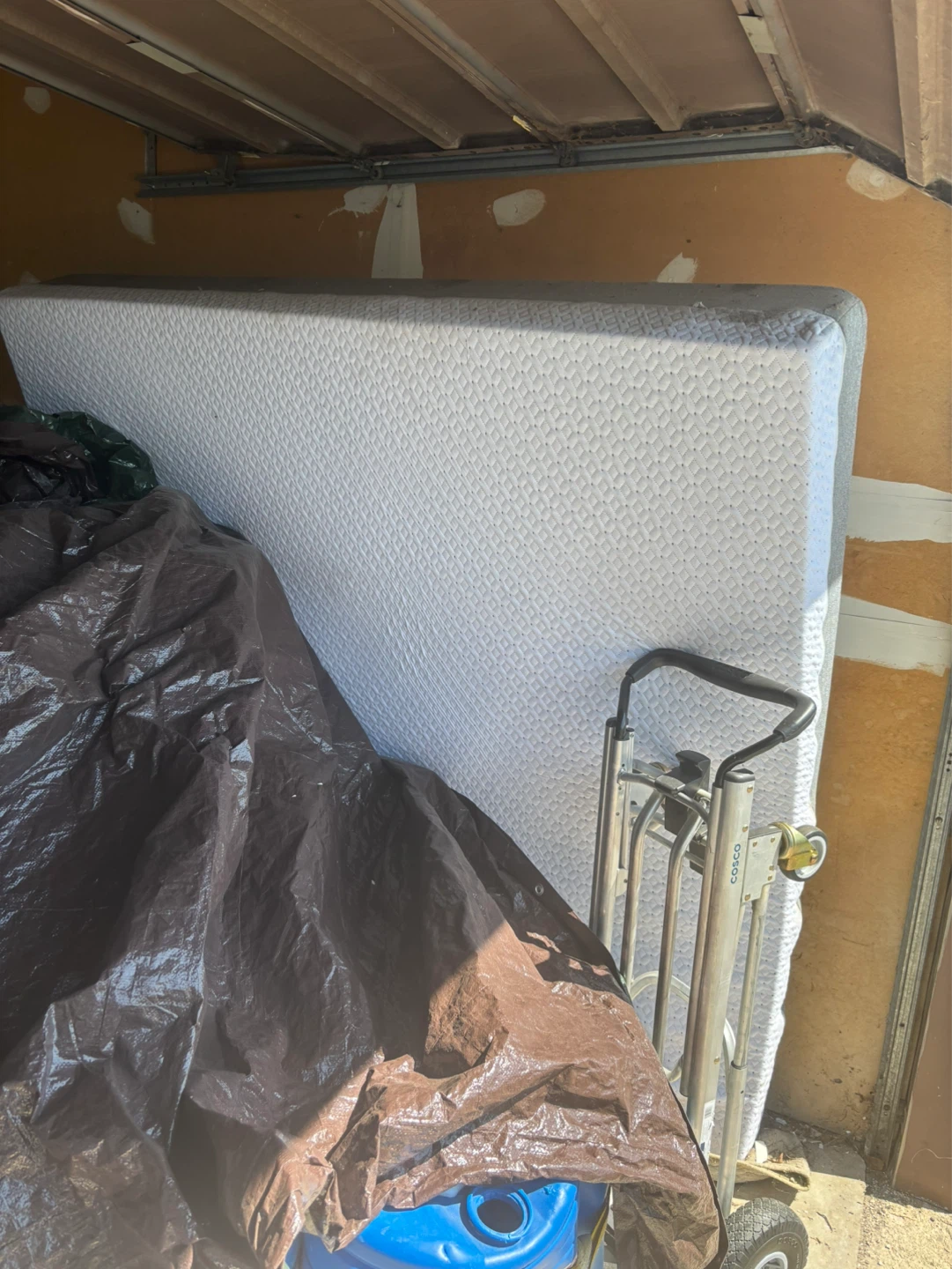 King size mattress - photo 5