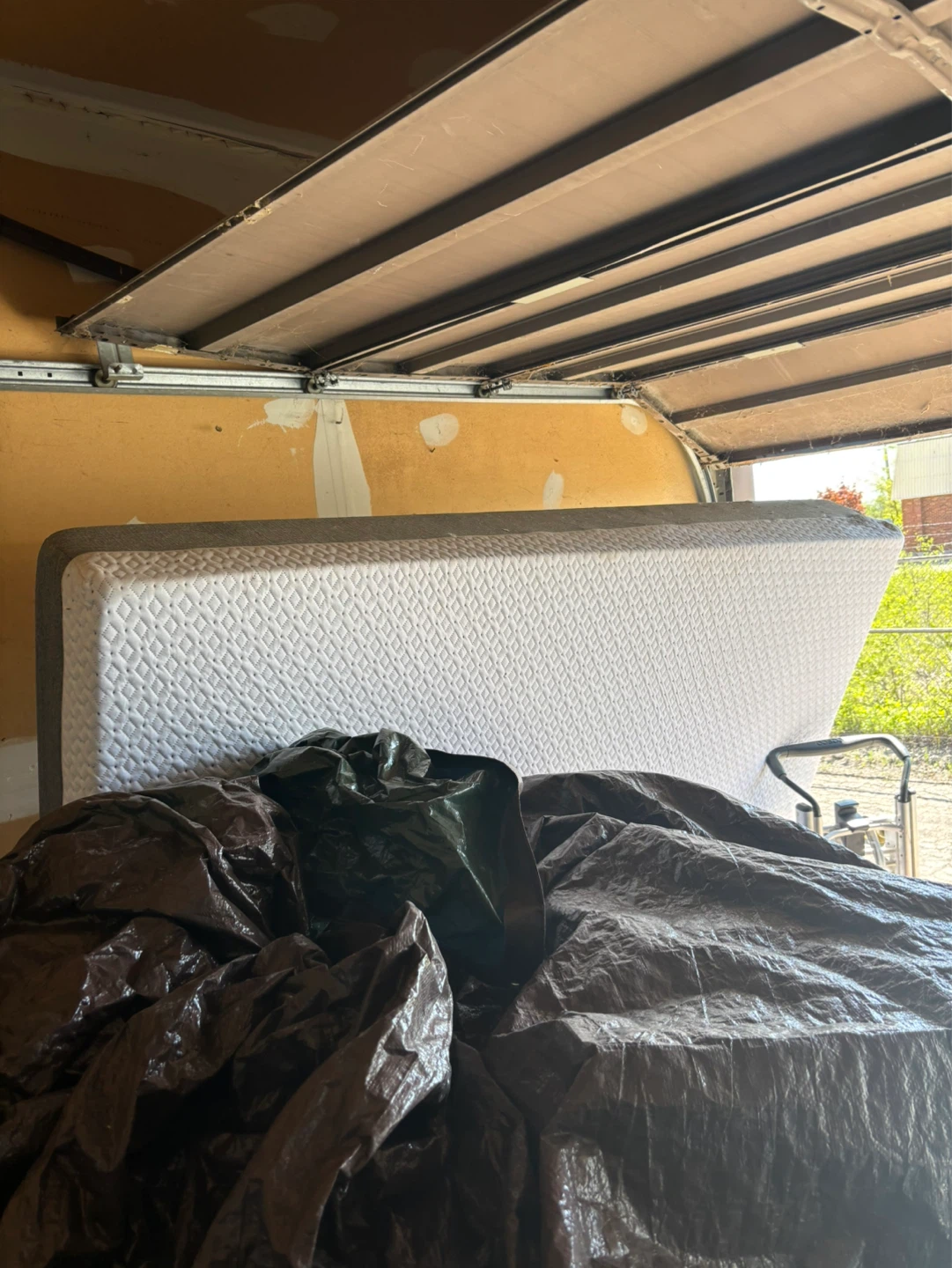 King size mattress - photo 3