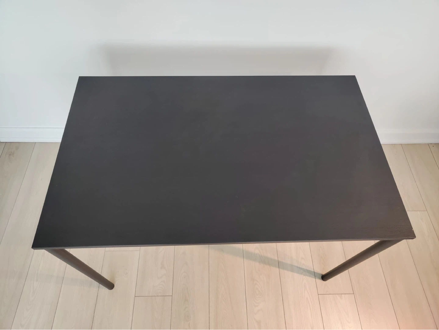 IKEA Tommaryd table: black, seats 4, one chipped corner - photo 2