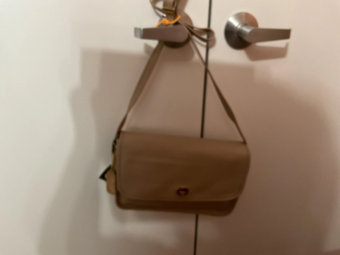 Lorenzo Leather Crossbody Bag Tan