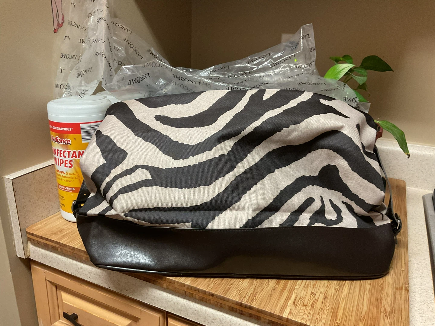Lancôme Zebra Print Duffel Bag - photo 2