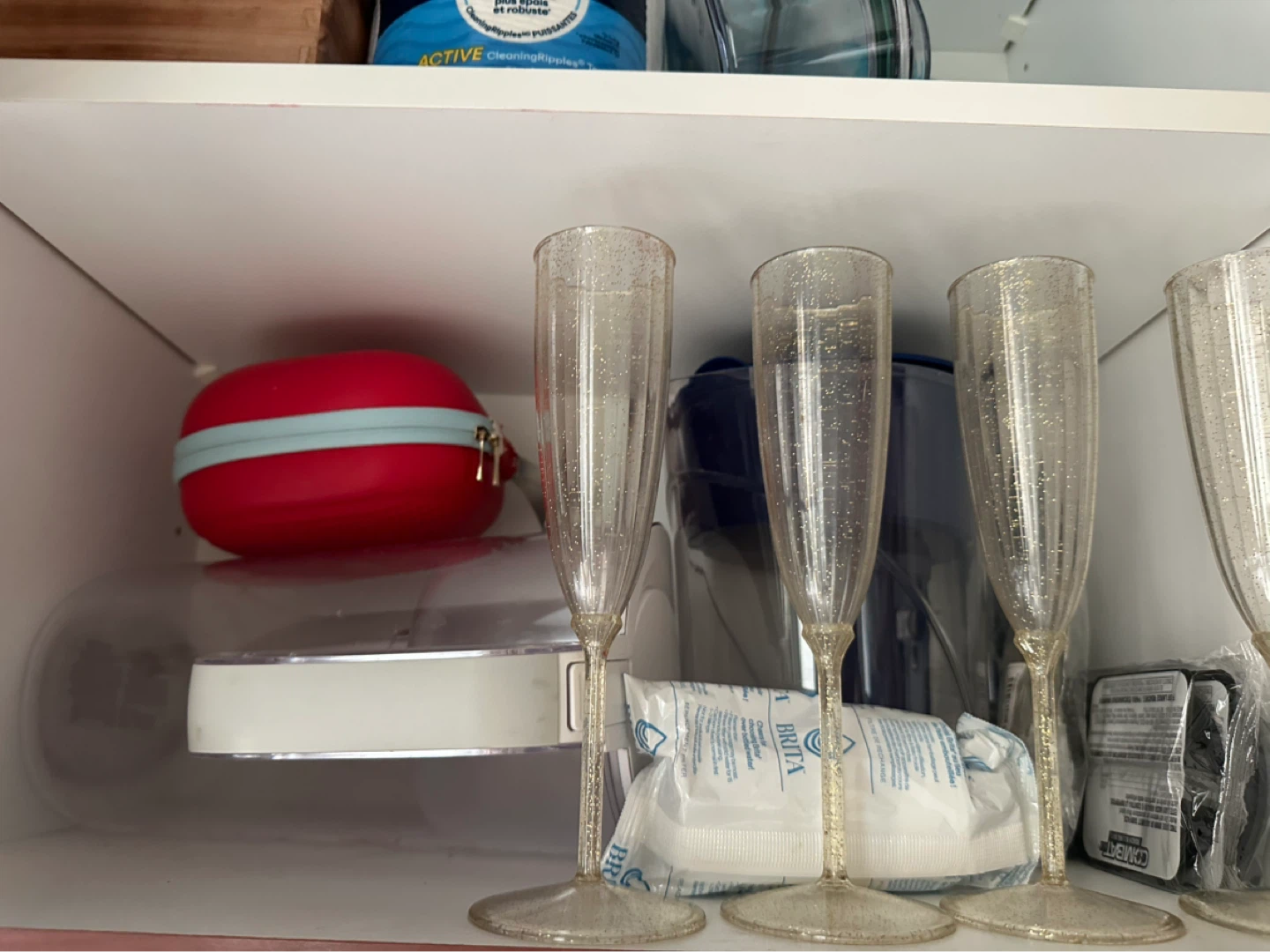 4 Glitter Champagne Flutes
