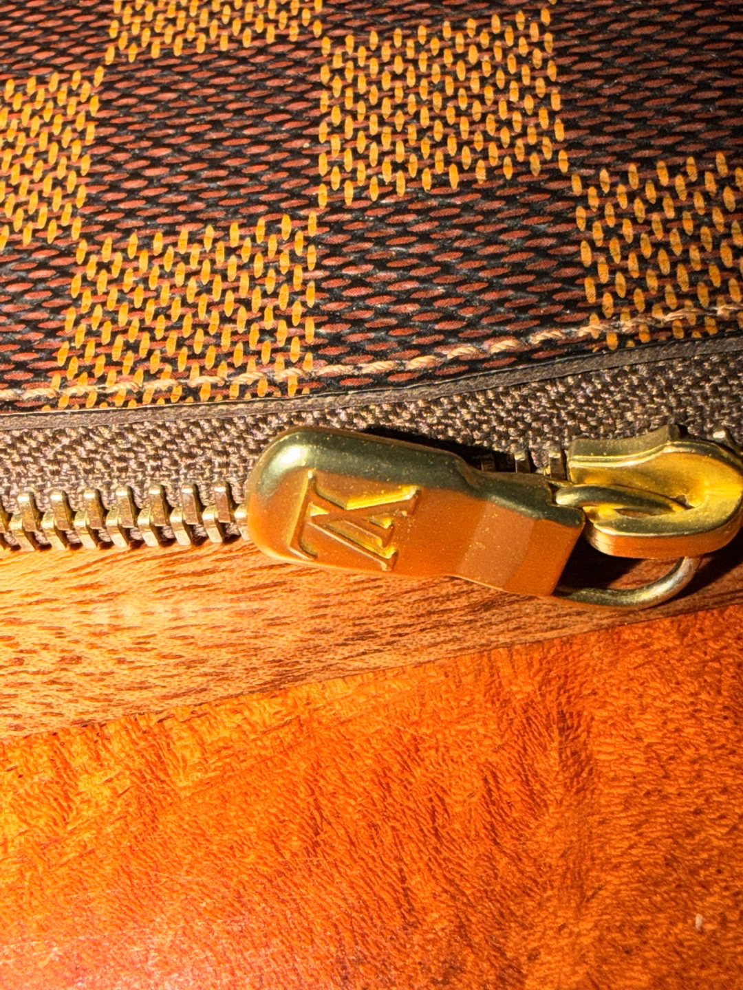 Louis Vuitton Damier Azur Canvas Key Pouch - photo 4