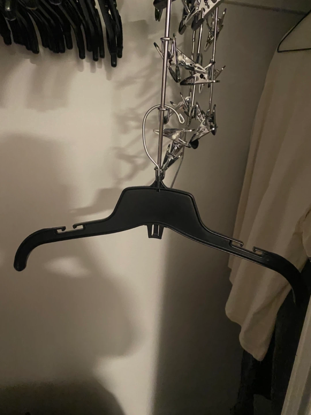 10 Black Hangers - photo 2