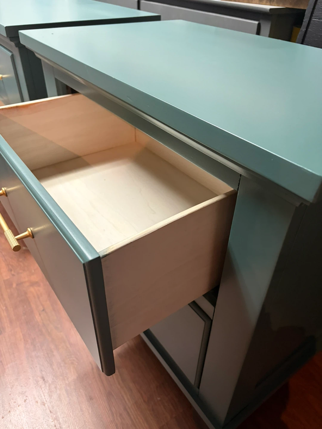Pair of refinished wood nightstands - photo 5