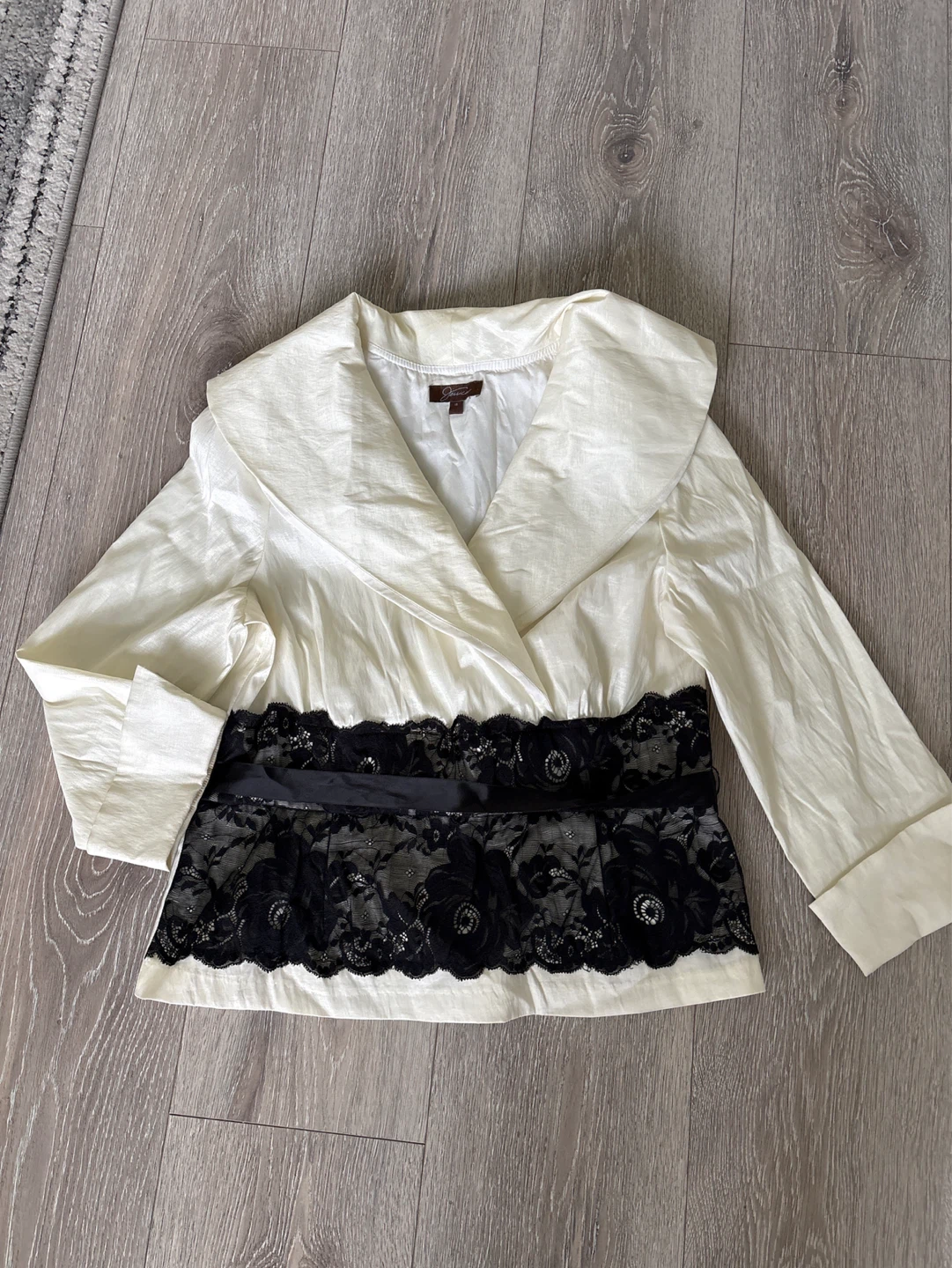 Jessica Women's Cream Lace Jacket Size 16