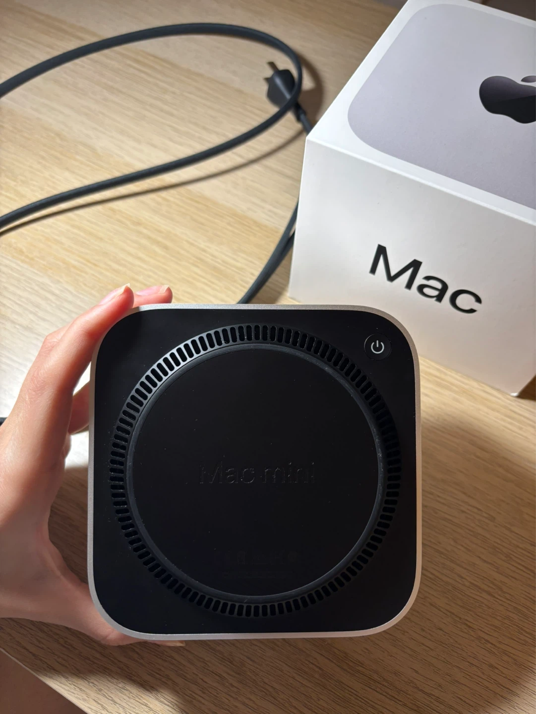 Mac Mini M4 - 16 GB RAM, 256 GB SSD - photo 3