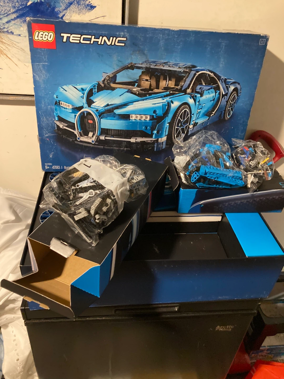 Brand new lego Technic Bugatti Chiron & Porsche 911 Turbo Set