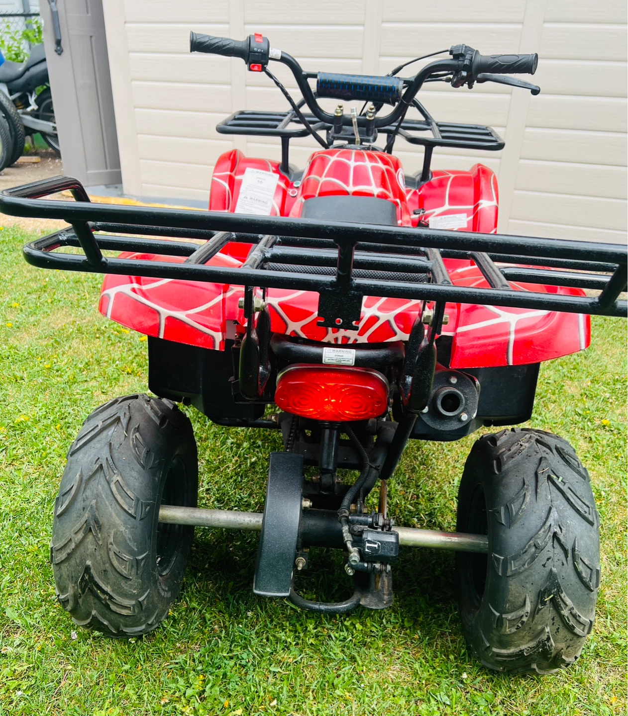 Red Kids ATV with Spider Web Design - photo 3