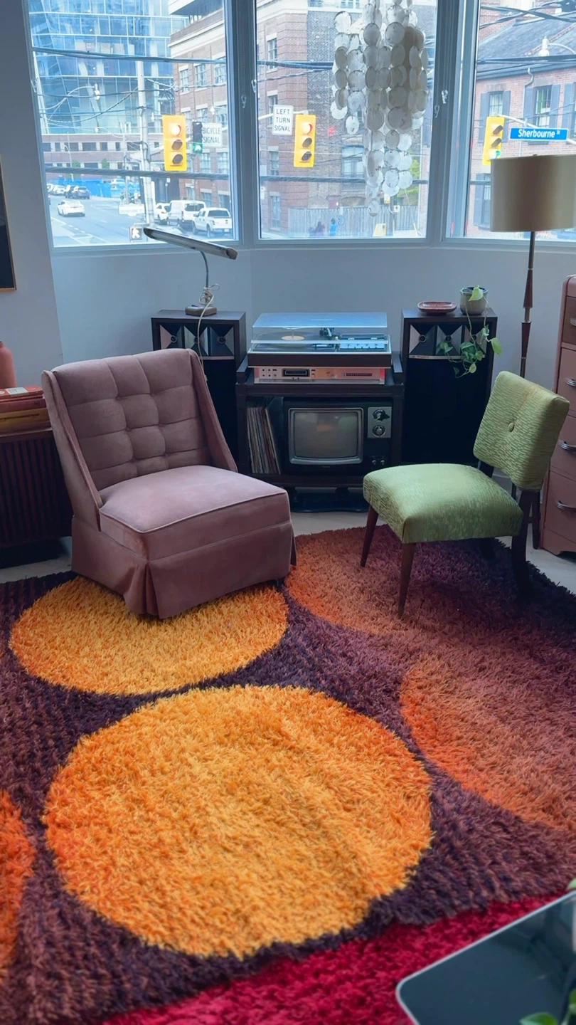1970s Sunset Shag Wool Rug  – 9’10” x 6’7”