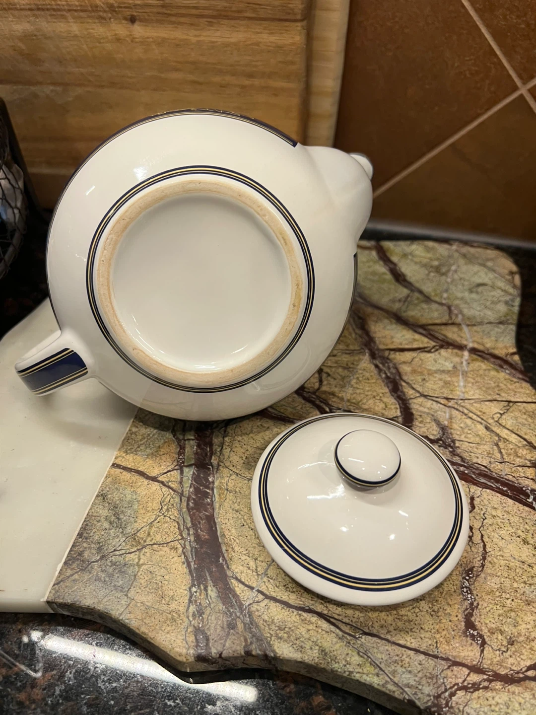 Vintage Ceramic Tetley Teas Teapot/Decor - photo 4