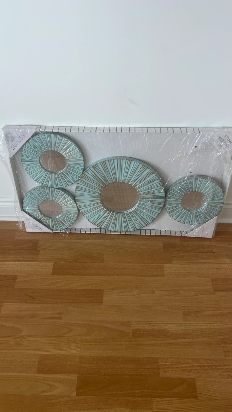 Wall Mirror Decor Set